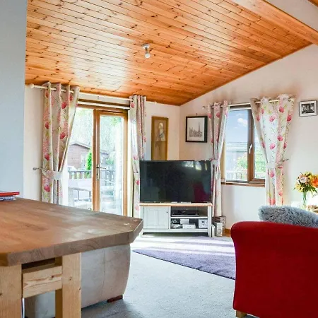 Buttercup Lodge *